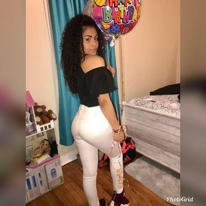 Meet your Posher, Valentina